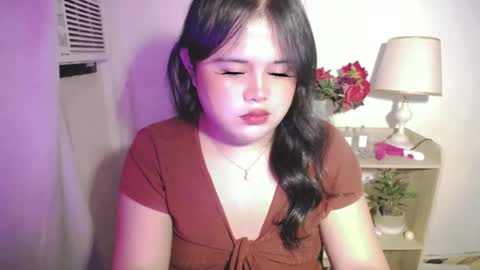 lovely online show from August 8, 1:44 pm