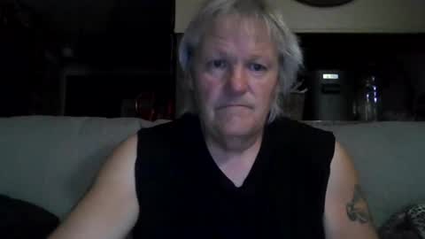 lovemachine2u online show from August 20, 9:04 am