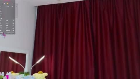 Keira online show from August 7, 9:42 am