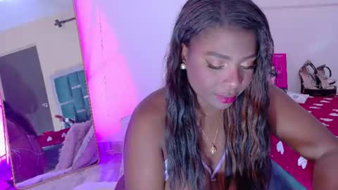 lovequeen02 online show from August 15, 1:48 pm