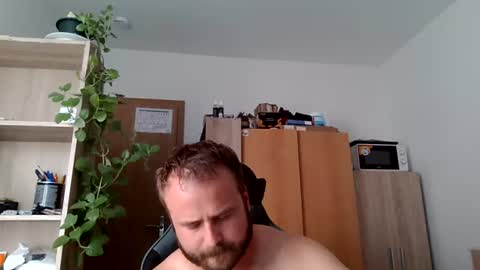 LOVER online show from August 14, 2:10 pm