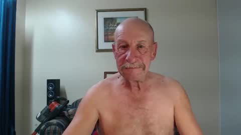 Lovesblackazz online show from April 23, 10:30 am