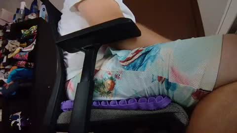 lovestrapons1 online show from August 11, 3:14 pm