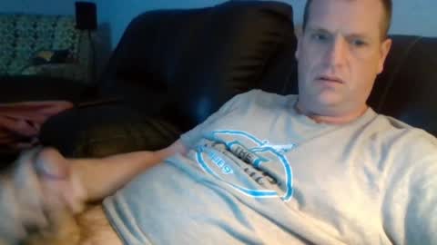 lovetocum37 online show from April 14, 2:30 am