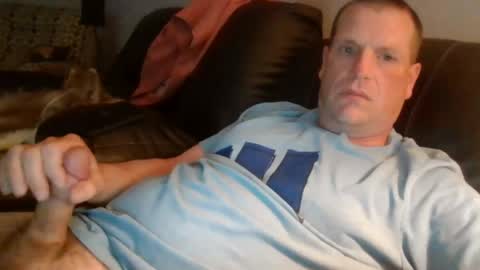lovetocum37 online show from May 3, 4:06 am