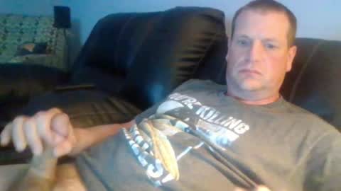 lovetocum37 online show from May 11, 12:02 am