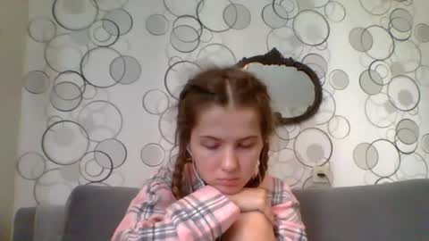 Katie online show from August 7, 8:47 am