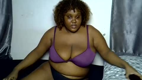 Loveybony online show from August 13, 9:07 pm