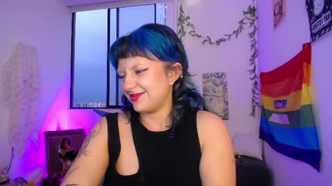 loving_alma online show from July 30, 10:44 am