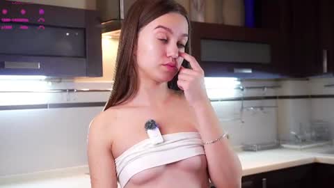 Emilia online show from August 23, 10:55 am