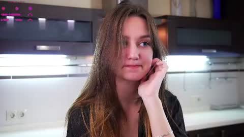 Emilia online show from August 30, 11:21 am