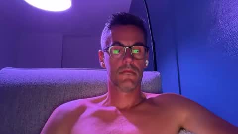 lowbibi online show from July 9, 7:30 pm
