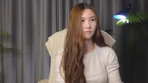 lowkeywild_ online show from July 31, 5:36 am