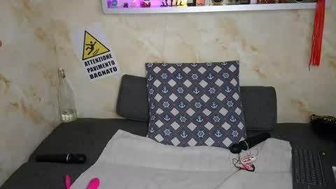luisa online show from September 4, 10:36 pm