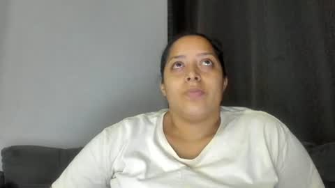 Lucy online show from July 10, 4:51 am