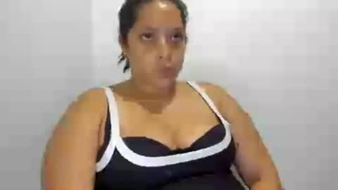 Lucy online show from August 14, 4:27 am