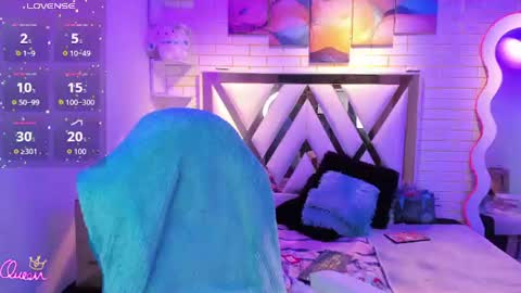 lua_sun_ online show from August 10, 7:32 am