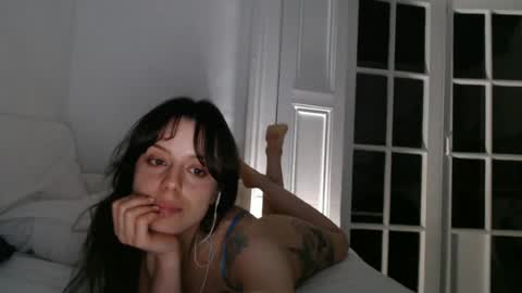 luana online show from August 3, 1:56 am