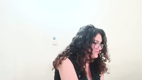 luanapowerful online show from August 6, 9:03 pm
