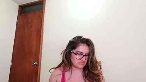luanapowerful online show from August 14, 3:21 am