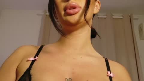 Luana Dess online show from June 25, 10:35 pm
