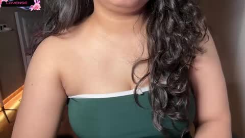 lubna_07 online show from May 19, 3:24 pm