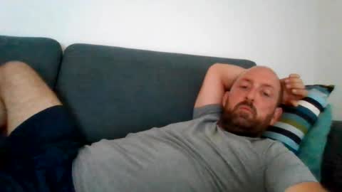 lucabeech88 online show from July 19, 1:57 pm