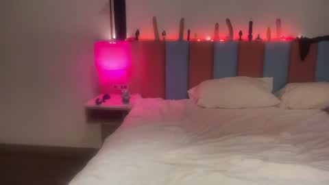 lucalongdick online show from August 15, 6:17 am