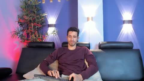 Lucas online show from April 16, 9:50 am