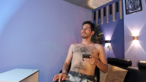 Lucas online show from April 19, 9:30 am