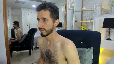 Lucas online show from August 2, 3:35 am