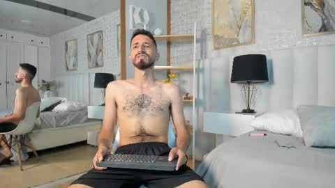 Lucas online show from August 14, 4:54 pm