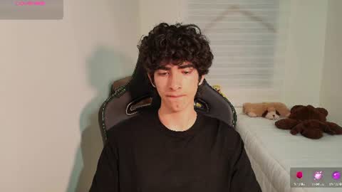 lucas_xo online show from June 16, 4:22 am