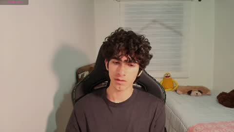 lucas_xo online show from June 17, 3:16 am