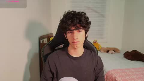lucas_xo online show from June 17, 4:22 am