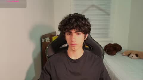 lucas_xo online show from June 20, 4:34 am