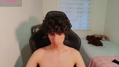lucas_xo online show from June 20, 11:05 pm
