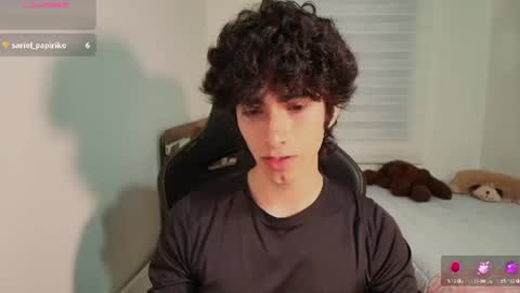 lucas_xo online show from June 23, 2:45 am