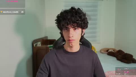lucas_xo online show from June 24, 3:30 am