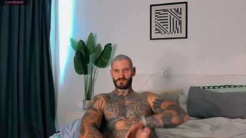 lucasexclusive online show from July 9, 8:08 am