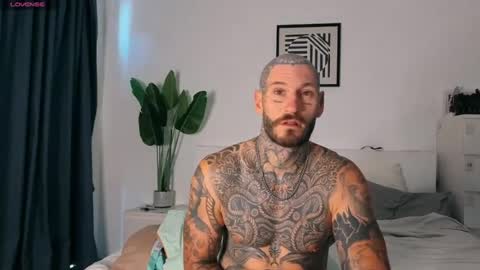 lucasexclusive online show from July 10, 7:47 am