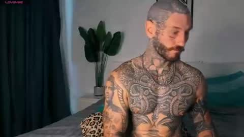 lucasexclusive online show from July 18, 4:35 am