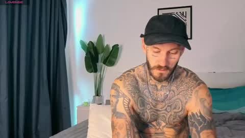 lucasexclusive online show from July 25, 4:16 am