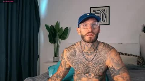 lucasexclusive online show from July 26, 5:56 am