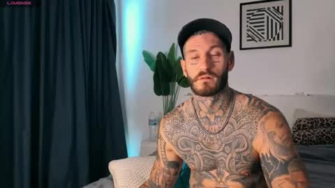 lucasexclusive online show from August 2, 6:20 am