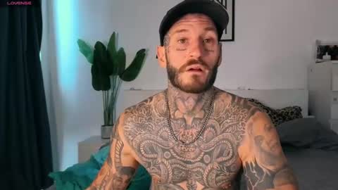 lucasexclusive online show from August 3, 4:52 am