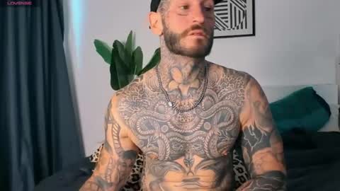 lucasexclusive online show from August 6, 4:44 am