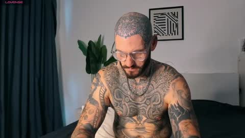 lucasexclusive online show from August 12, 4:59 am