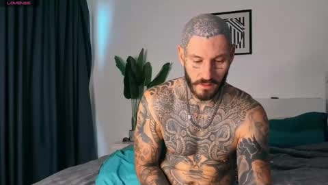 lucasexclusive online show from August 13, 4:04 am