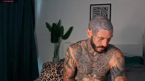 lucasexclusive online show from August 15, 4:27 am